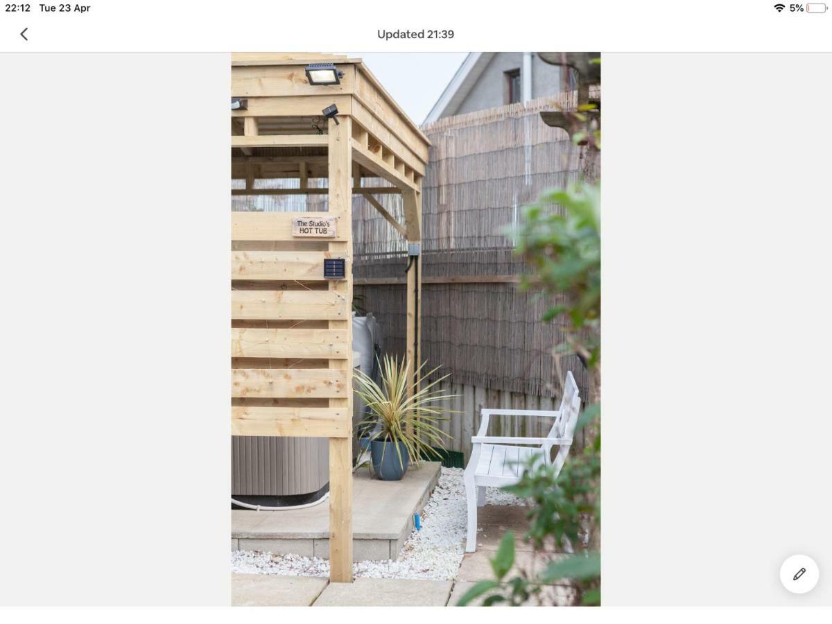 The Studio Castlerock With Hot Tub Exteriör bild